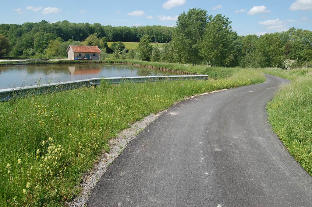 Autour de Montgon, Montgon - photo 2