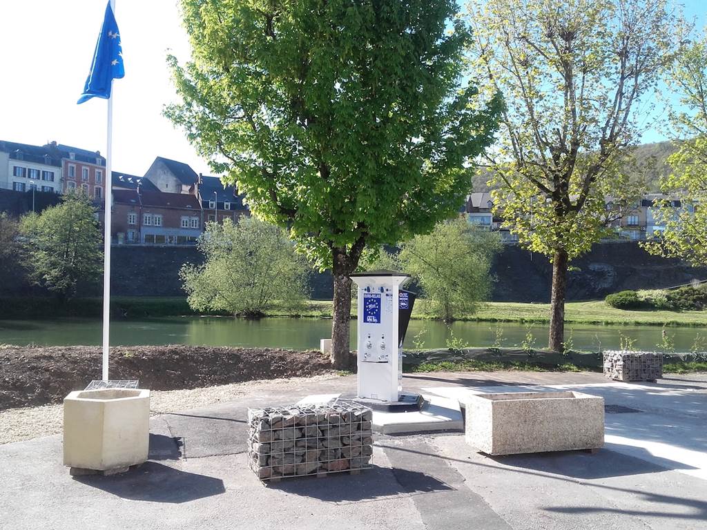 Aire de camping-car - Revin