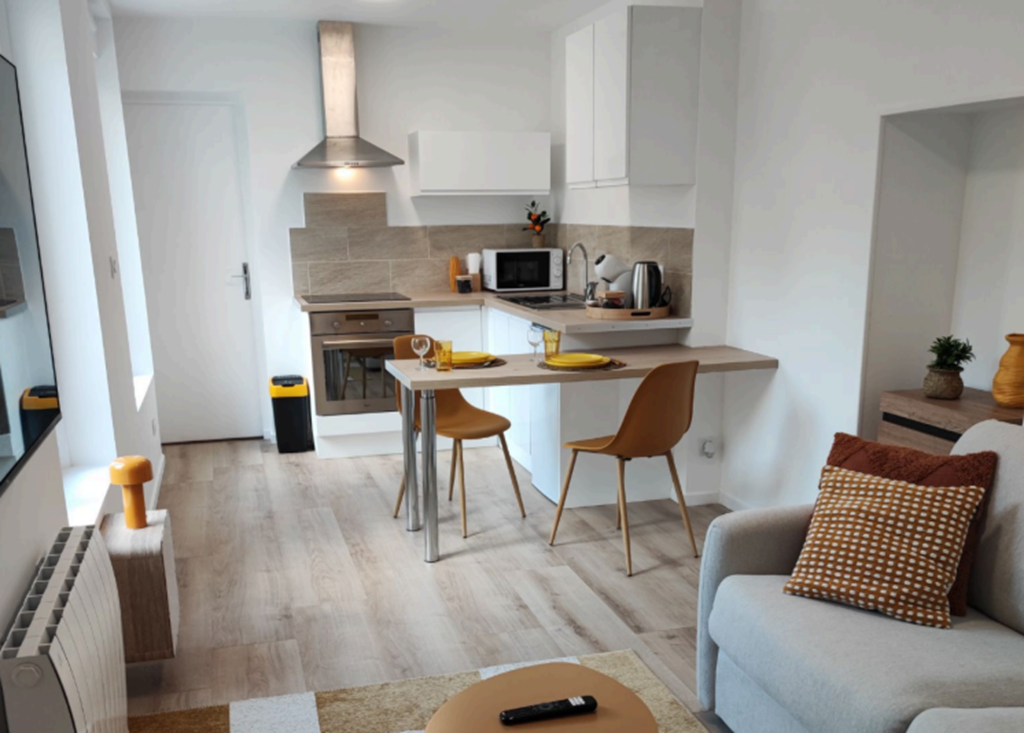 Meublé de tourisme "CMG Studio 002"