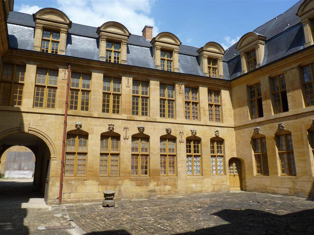 La Maison du Gros Chien, Sedan - photo 4