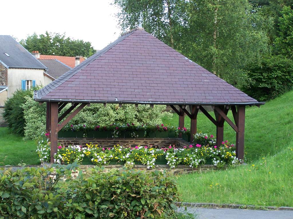 LES MAZURES, Village Fleuri "3 Fleurs", Les Mazures - photo 5