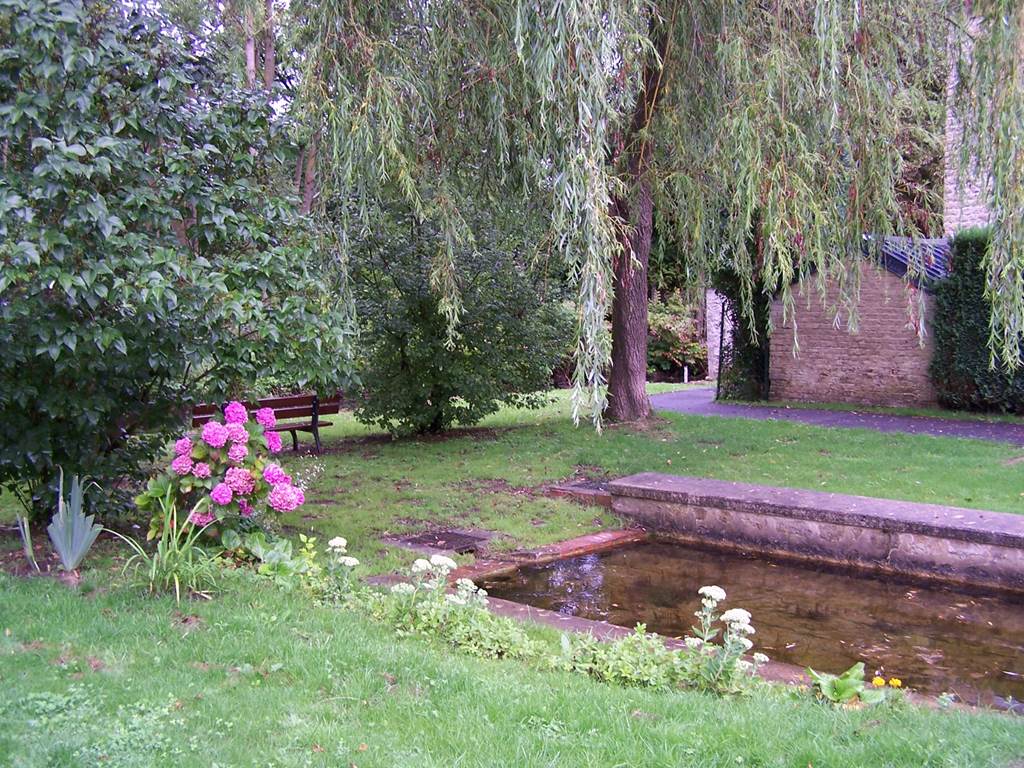 LA MONCELLE, Village Fleuri " 1 Fleur ", La Moncelle - photo 3