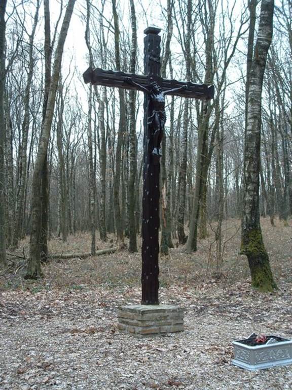 Le Monument aux Morts du Maquis des Manises et le Calvaire des Manises, Revin - photo 3
