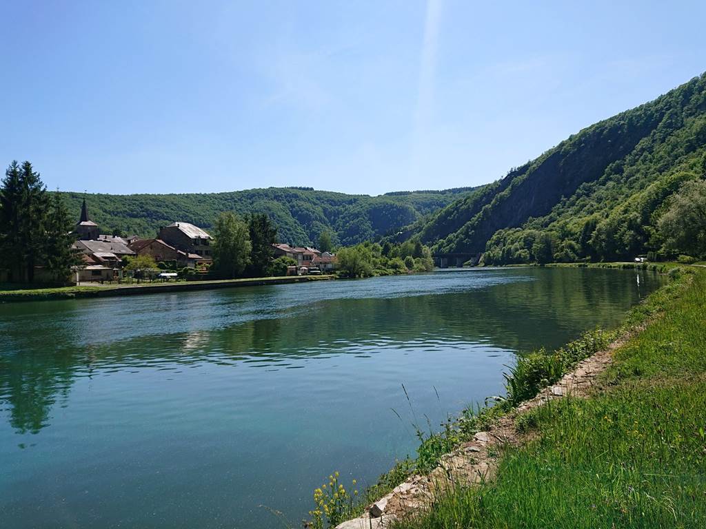 Halte de Laifour, Laifour