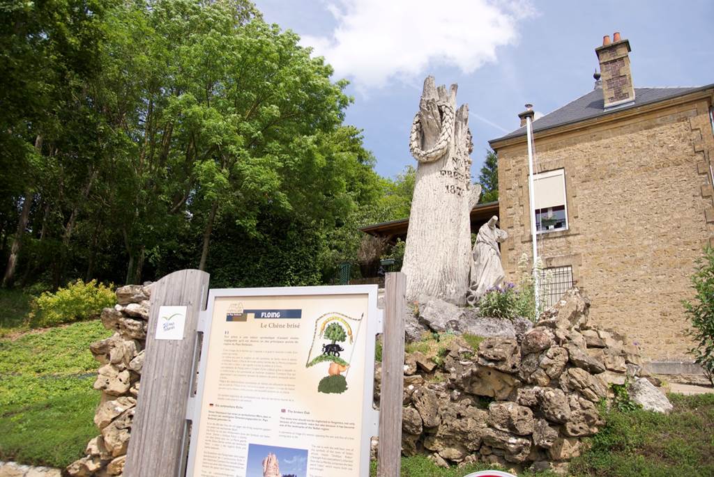 Le Chêne Brisé