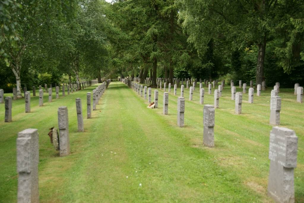 Nécropole allemande de la Marfée, Noyers-Pont-Maugis - photo 13