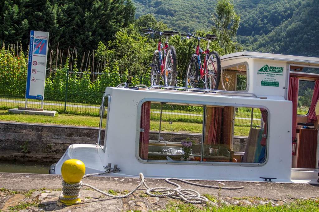 Halte Fluviale de Pont à Bar