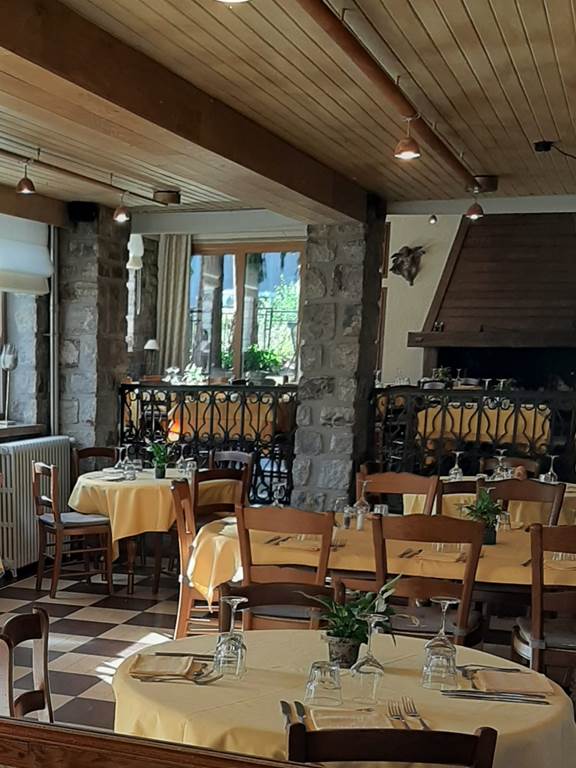 L'Auberge de l'Abbaye - Hôtel, Signy-l'Abbaye - photo 2