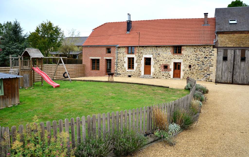 Gîte "Les cigognes" - Eteignières