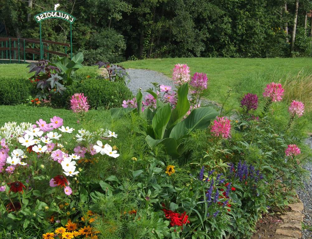 OSNES, Village Fleuri "3 Fleurs"  France Grand Est Ardennes Osnes 08110