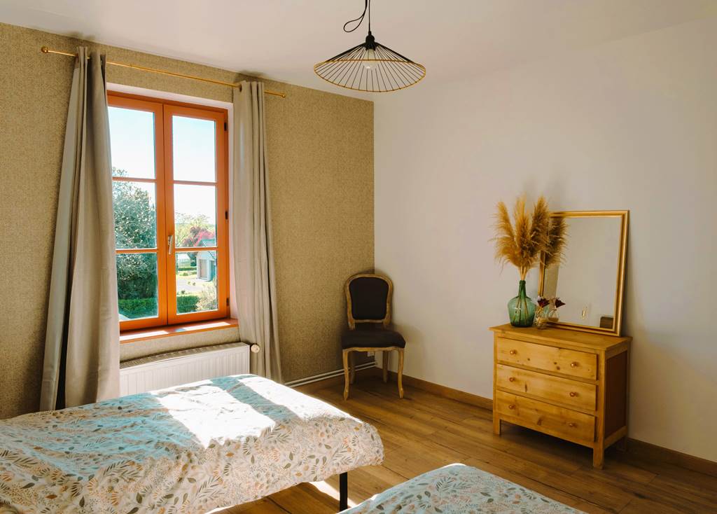 La Bâtisse du Champ Manneret, chambre d'hôtes à Falaise