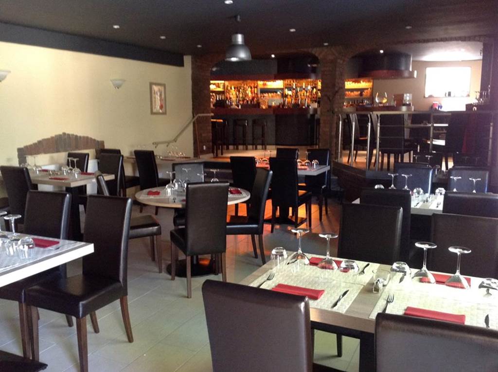 Restaurant "Les Terrasses du Warcan", Illy - photo 8