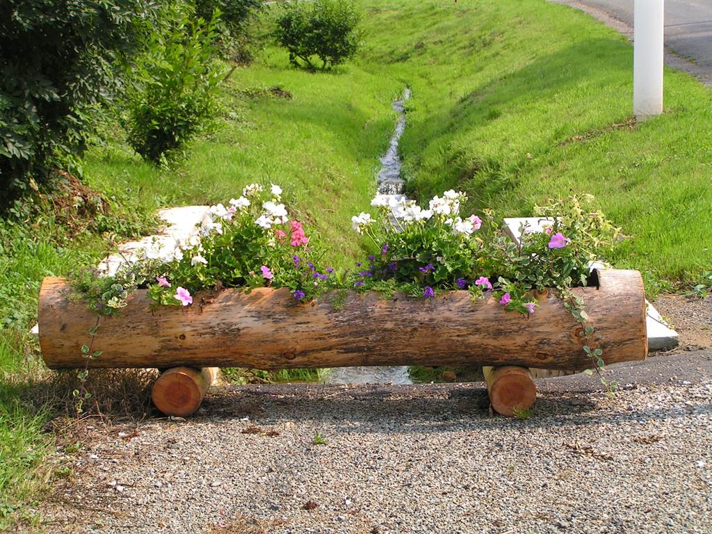 VAUX VILLAINE, Village Fleuri "4 Fleurs", Vaux-Villaine - photo 3