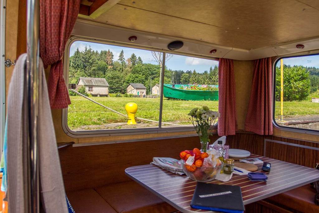 Halte Fluviale de Pont à Bar, Dom-le-Mesnil
