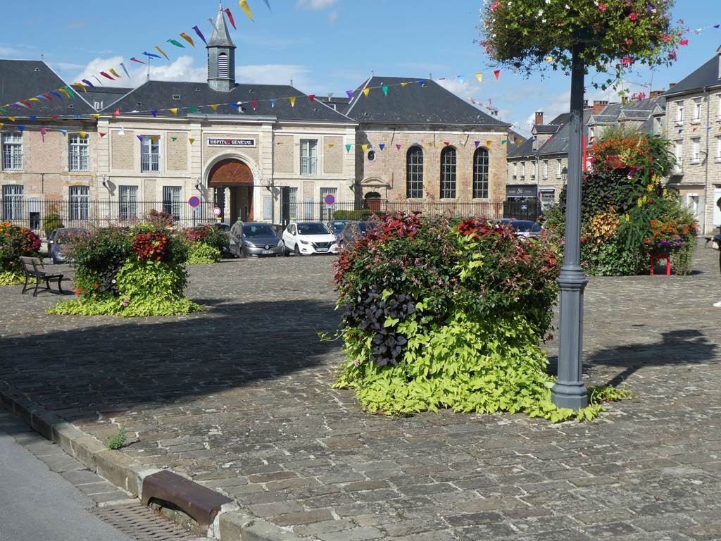 Rethel - Ville Fleurie 3 fleurs, Rethel