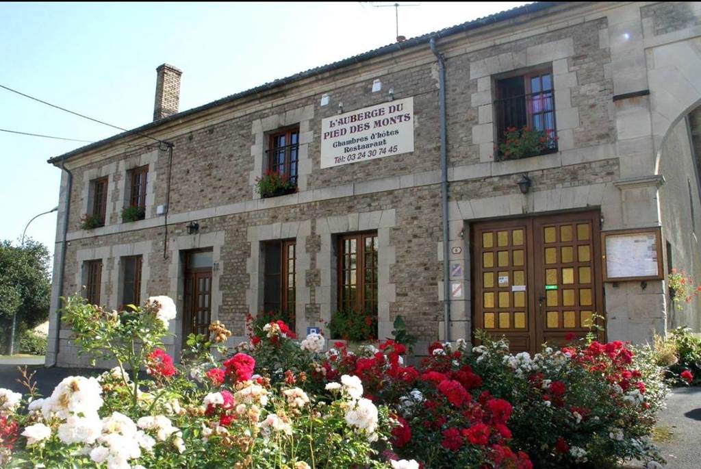 Chambre d'hôtes n°9971 - Auberge du pied des Monts, chambre d'hôtes à Grivy-Loisy