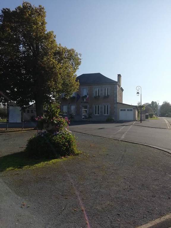 HAM SUR MEUSE, Village Fleuri "2 Fleurs", Ham-sur-Meuse