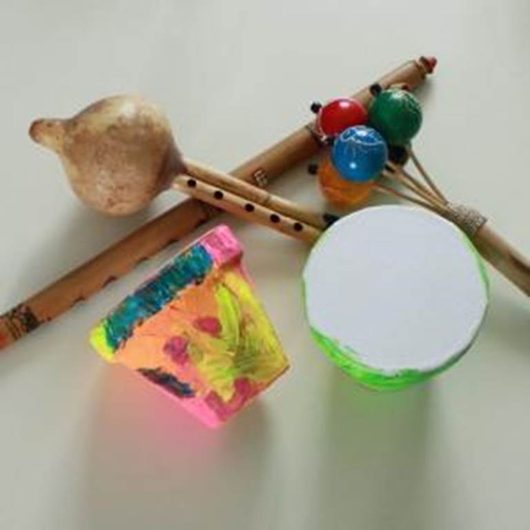 En avant la musique ! Atelier enfant "Création d'un instrument de musique"