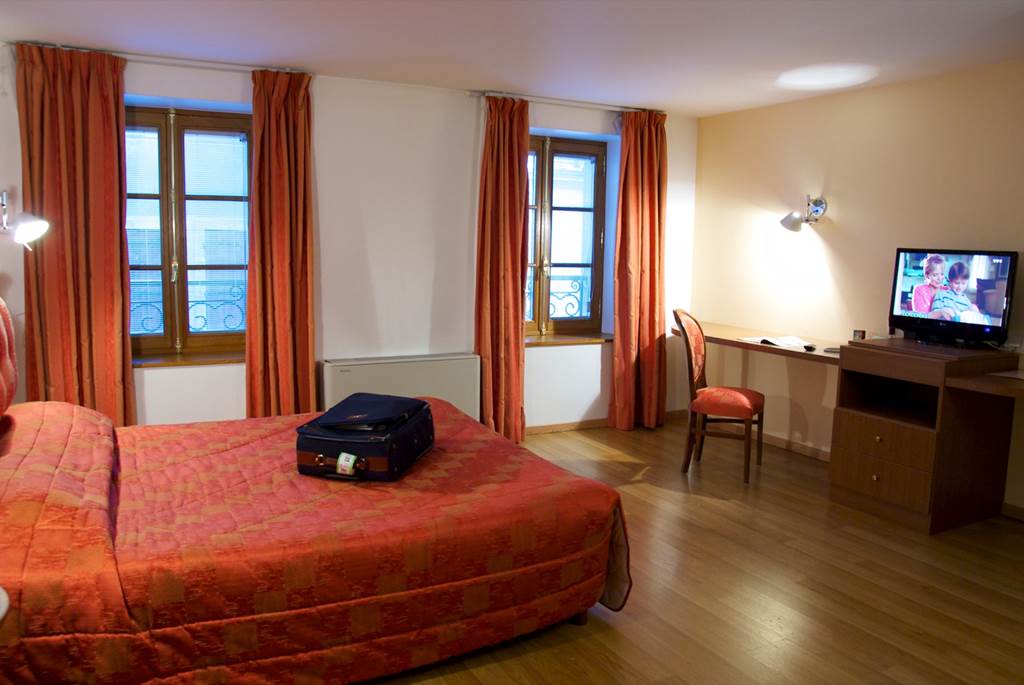 Hôtel "Le Saint Michel", Sedan