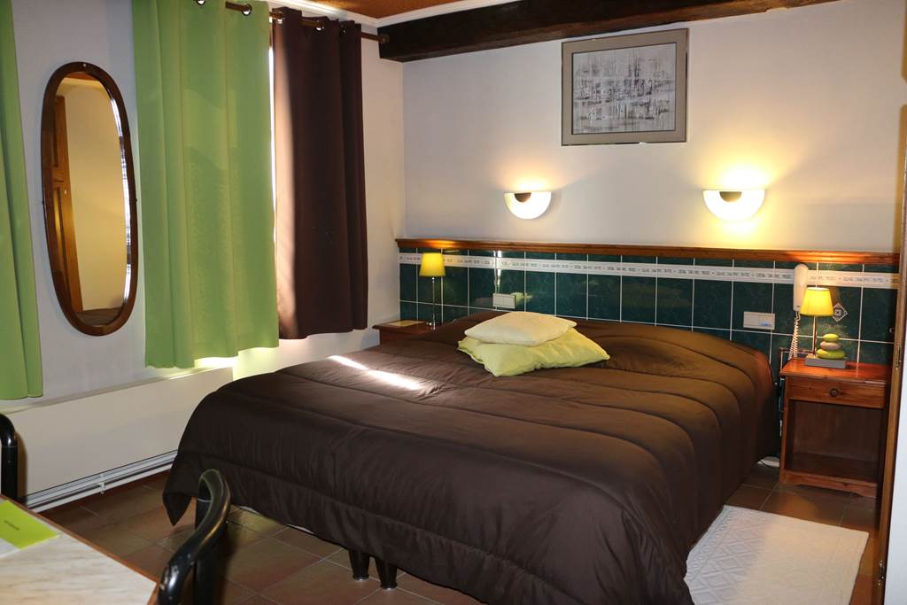 Hôtel La Hulotte Au Lion d'Or - Signy-le-Petit, Signy-le-Petit - photo 4