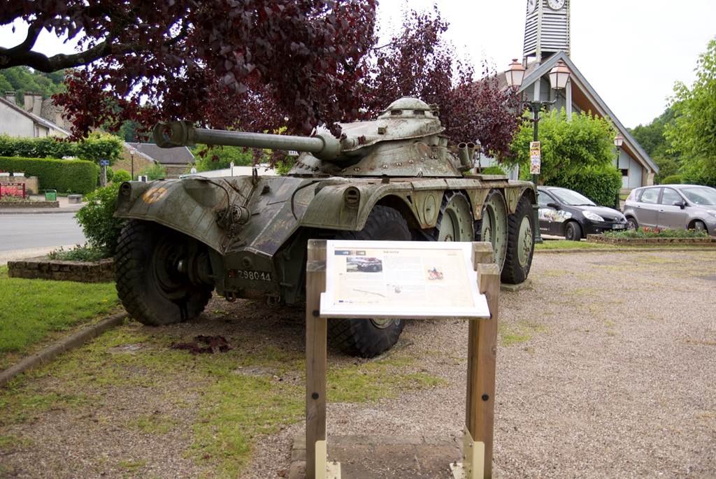 Engin Blindé de Reconnaissance - Place de Daigny, Daigny - photo 4
