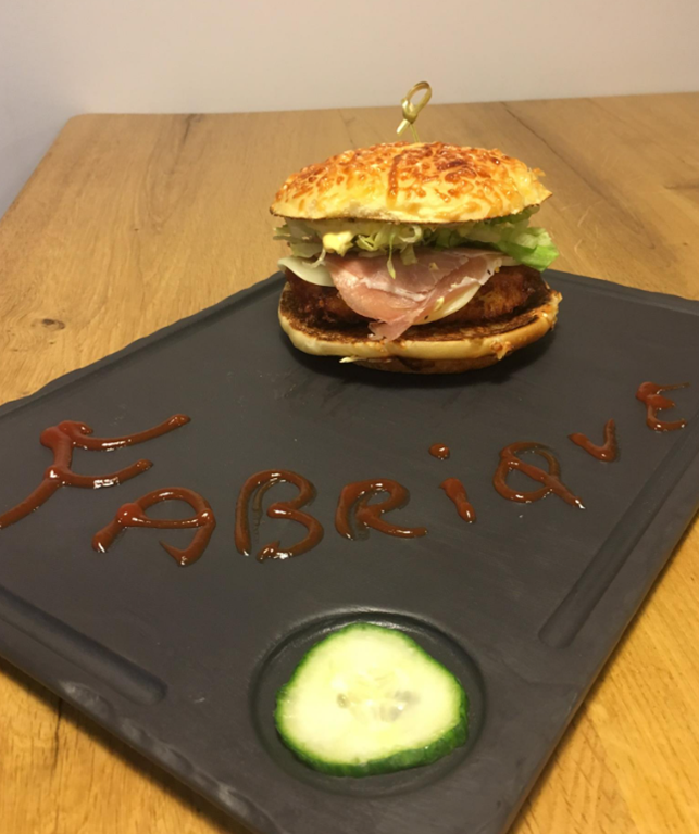 Restaurant "Burger La Fabrique" — photo 3