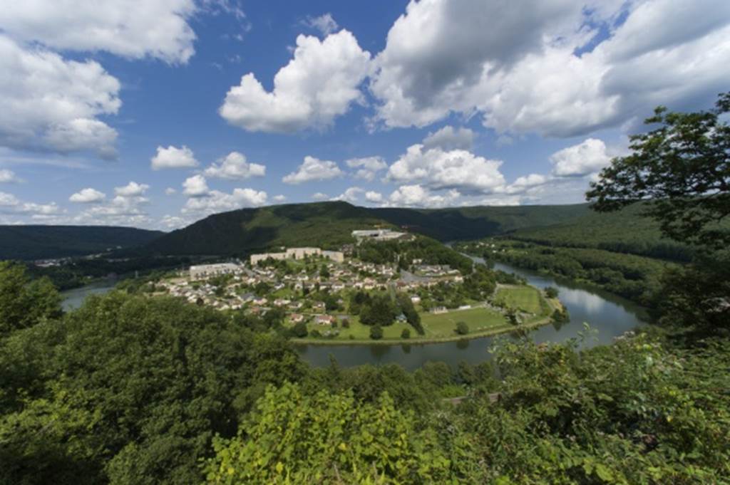La Grande Boucle des Ardennes, Monthermé
