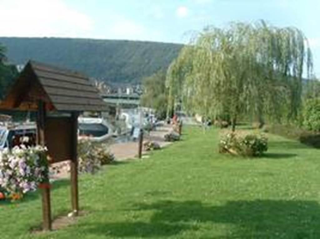 Halte fluviale (capitainerie) de Revin — photo 3