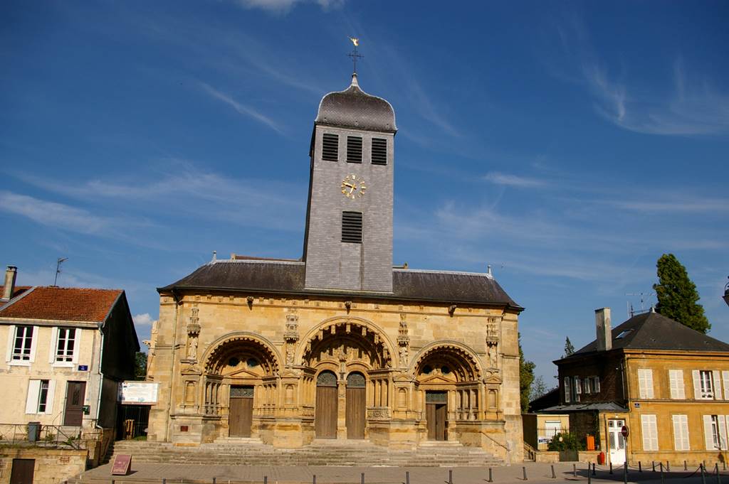Eglise Saint-Maurille  France Grand Est Ardennes Vouziers 08400