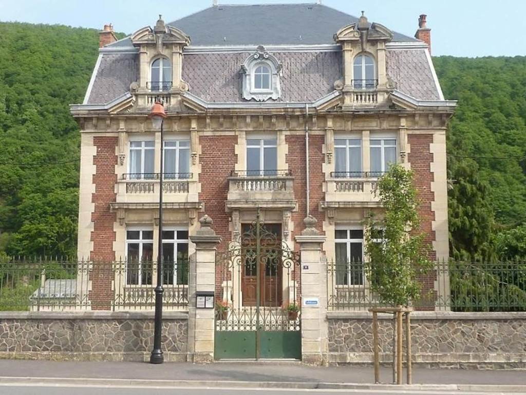 Le Clos Belle Rose, chambre d'hôtes à Haybes