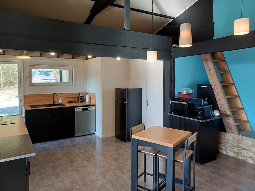 Chalet Couple — photo 3