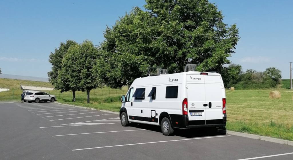 Stationnements Camping-cars – Musée Guerre et Paix