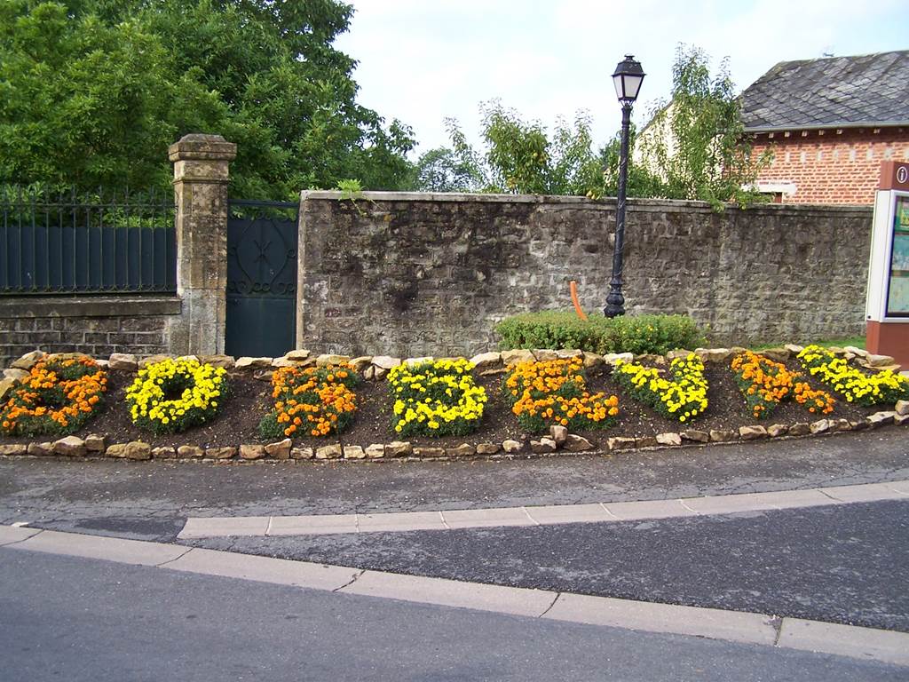 BOSSEVAL ET BRIANCOURT, Village Fleuri "1 Fleur", Vrigne aux Bois - photo 4