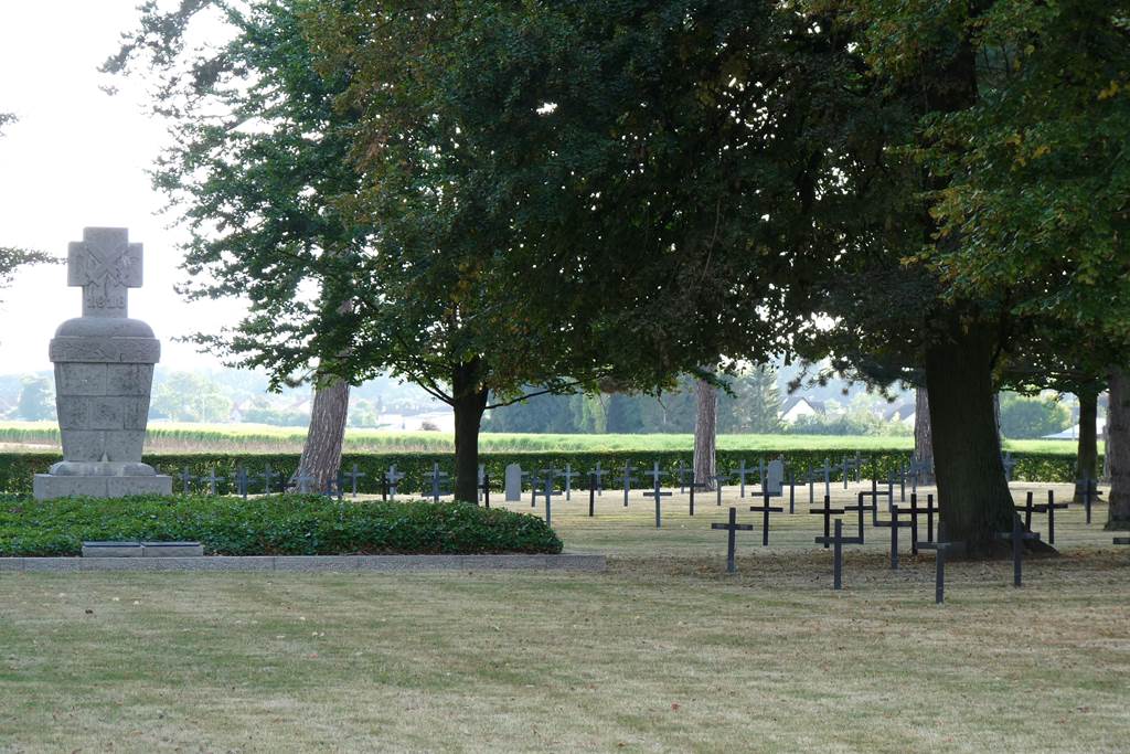 Cimetière militaire allemand  France Grand Est Ardennes Asfeld 08190