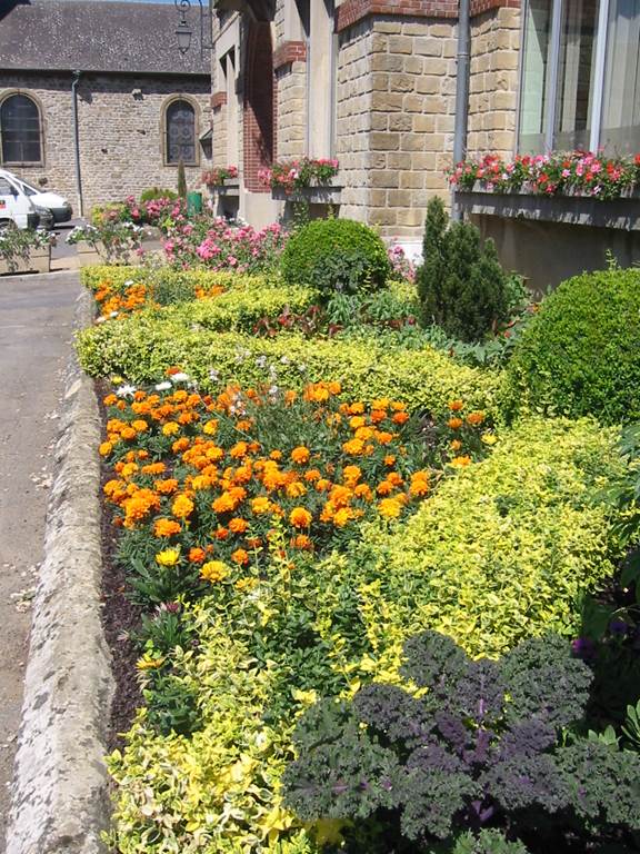 PRIX LES MEZIERES, Village Fleuri "3 Fleurs", Prix-lès-Mézières - photo 2