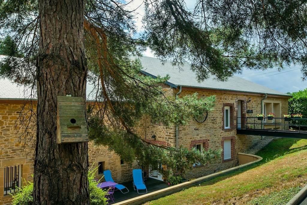 Chambres d'hôtes suite familiale Les Nénuphars, chambre d'hôtes à Lonny