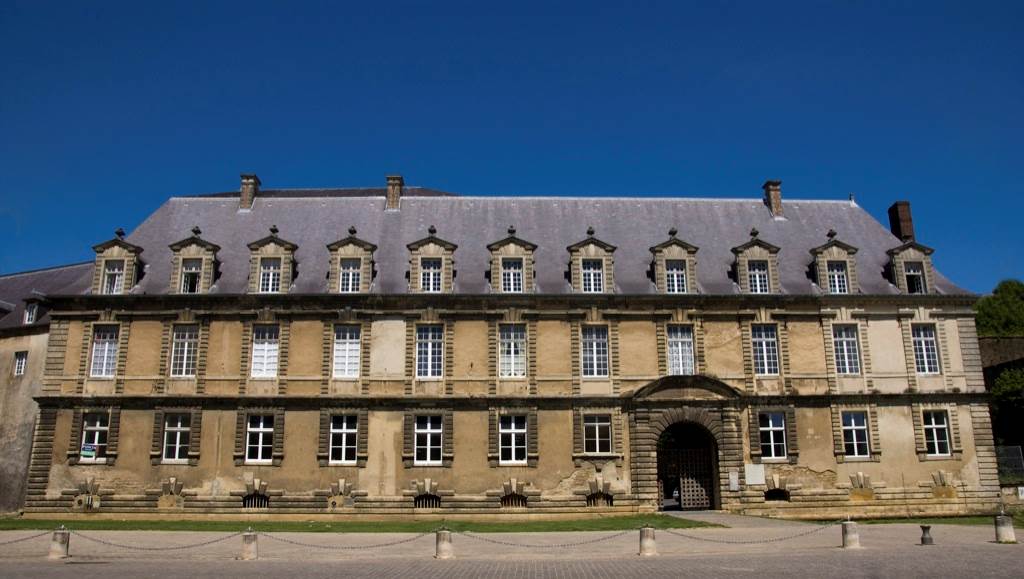 Le Palais des Princes, Sedan