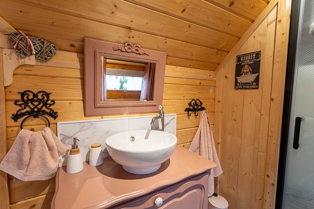 Lodge Mon P'tit Lapin, Montgon - photo 3