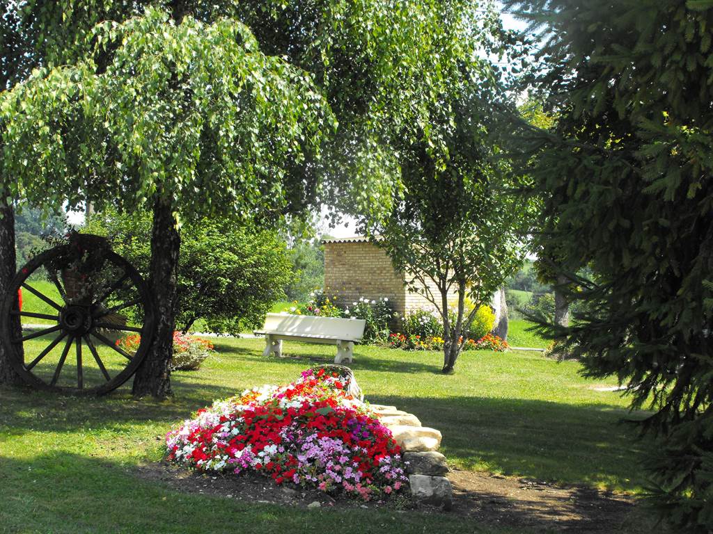 SORCY BAUTHEMONT, Village Fleuri "2 Fleurs", Sorcy-Bauthémont - photo 2