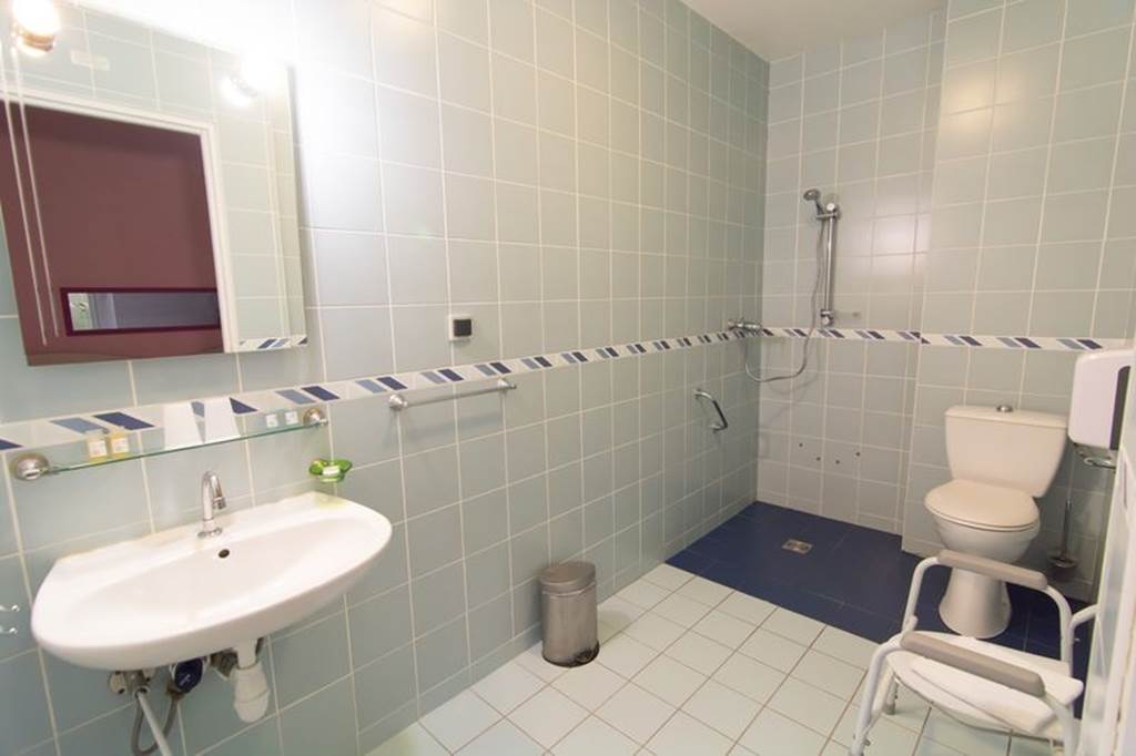 Hôtel "Le César", Charleville-Mézières - photo 2