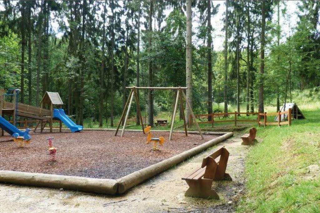 Domaine et Fort des Ayvelles, Les Ayvelles