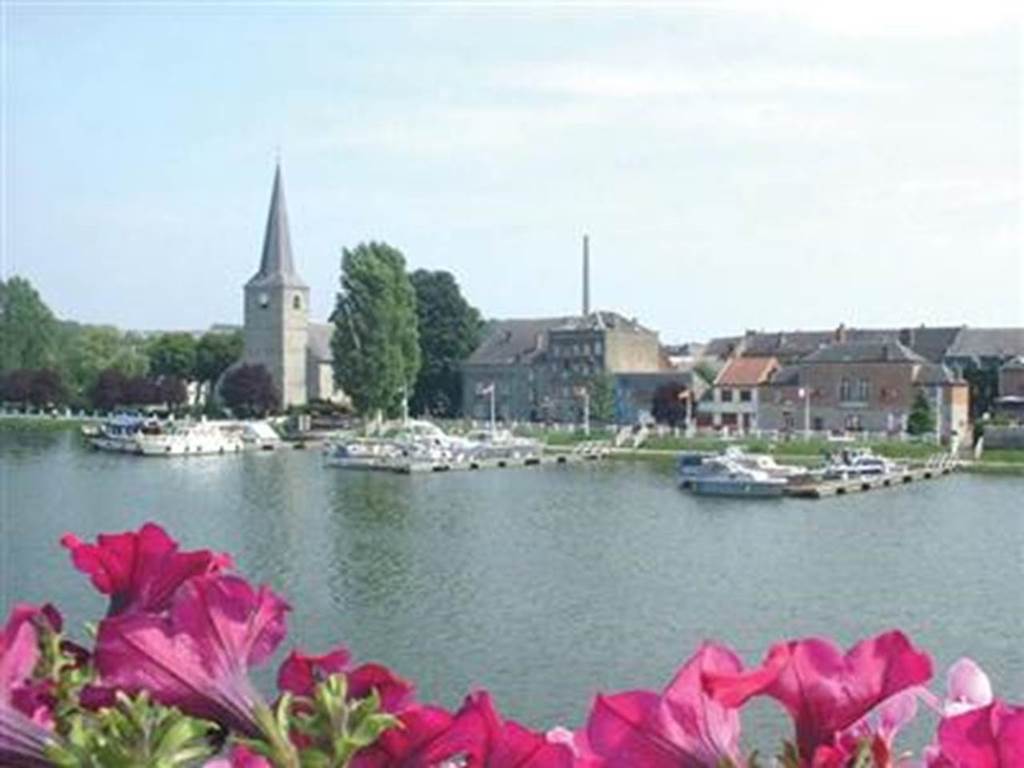 Halte fluviale L'Escale Givet