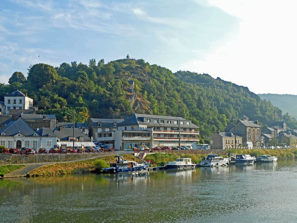 BOGNY SUR MEUSE, Ville Fleurie "2 Fleurs", Bogny-sur-Meuse - photo 8