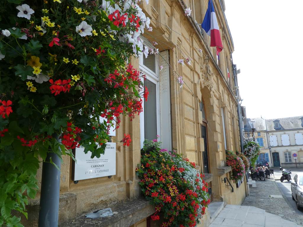 CARIGNAN, Ville Fleurie "3 Fleurs", Carignan - photo 3