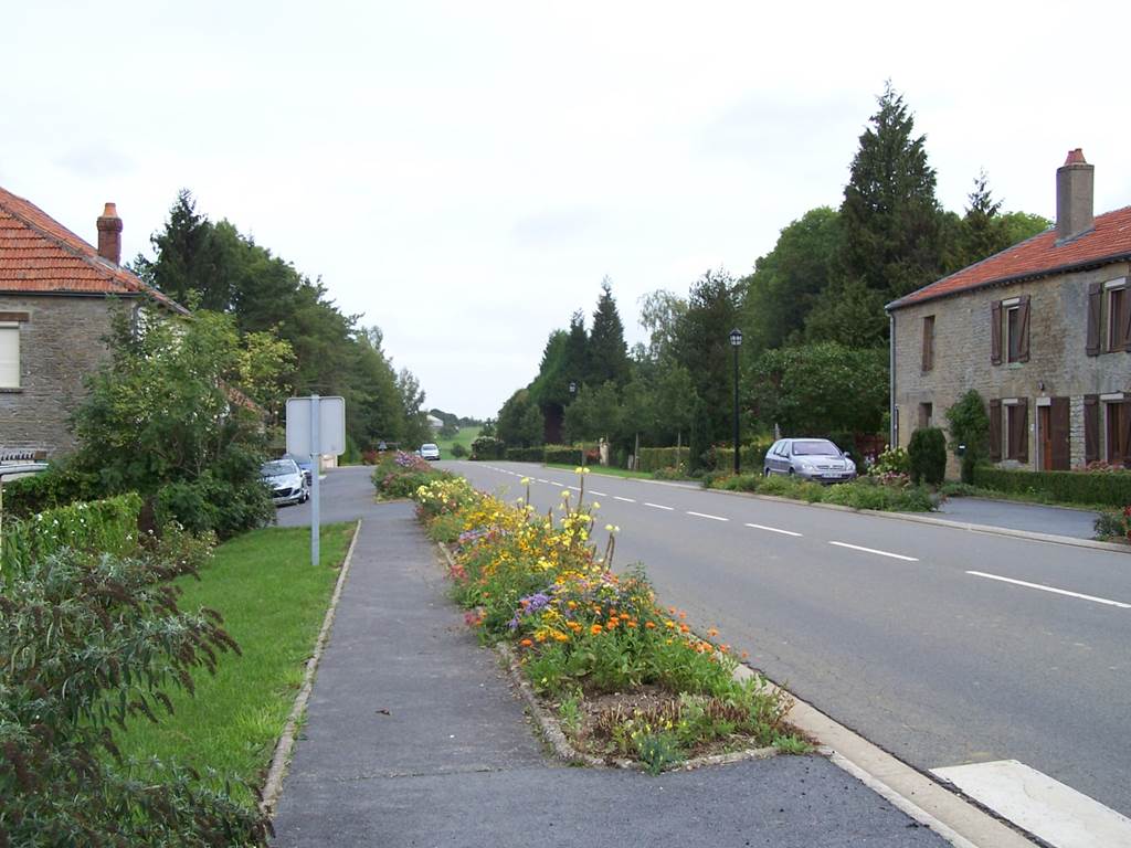 MONDIGNY, Village Fleuri "2 Fleurs"  France Grand Est Ardennes Mondigny 08430