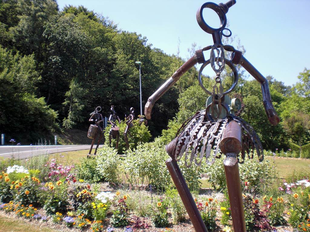 BOGNY SUR MEUSE, Ville Fleurie "2 Fleurs", Bogny-sur-Meuse - photo 5