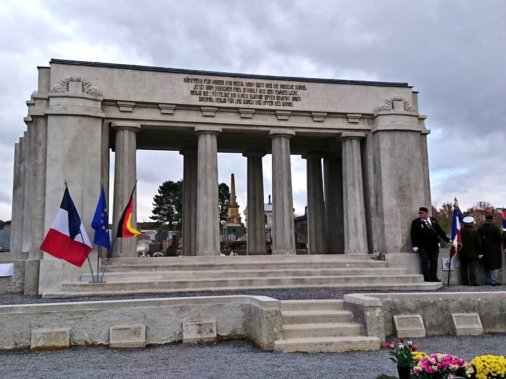 Monument allemand du cimetière Saint-Charles, Sedan
