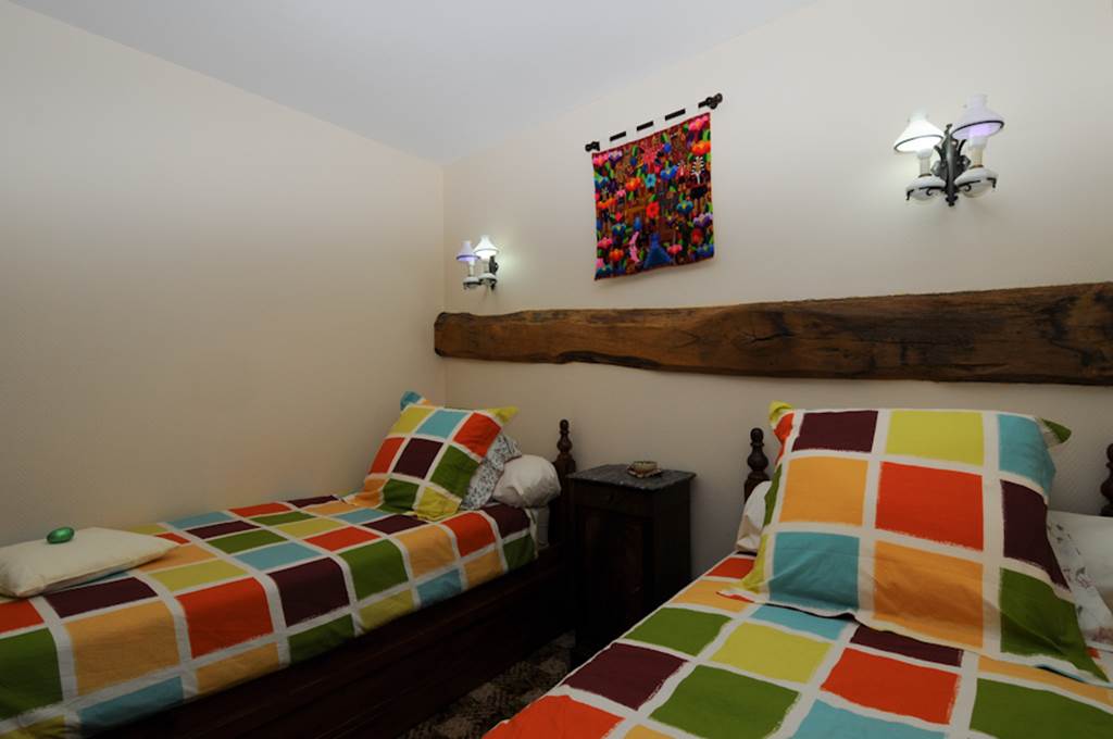 Chambre d'hôte - Michel et Micheline LOBRE - Au Clos d'Ardennes - CH 147 A, chambre d'hôtes à Flize