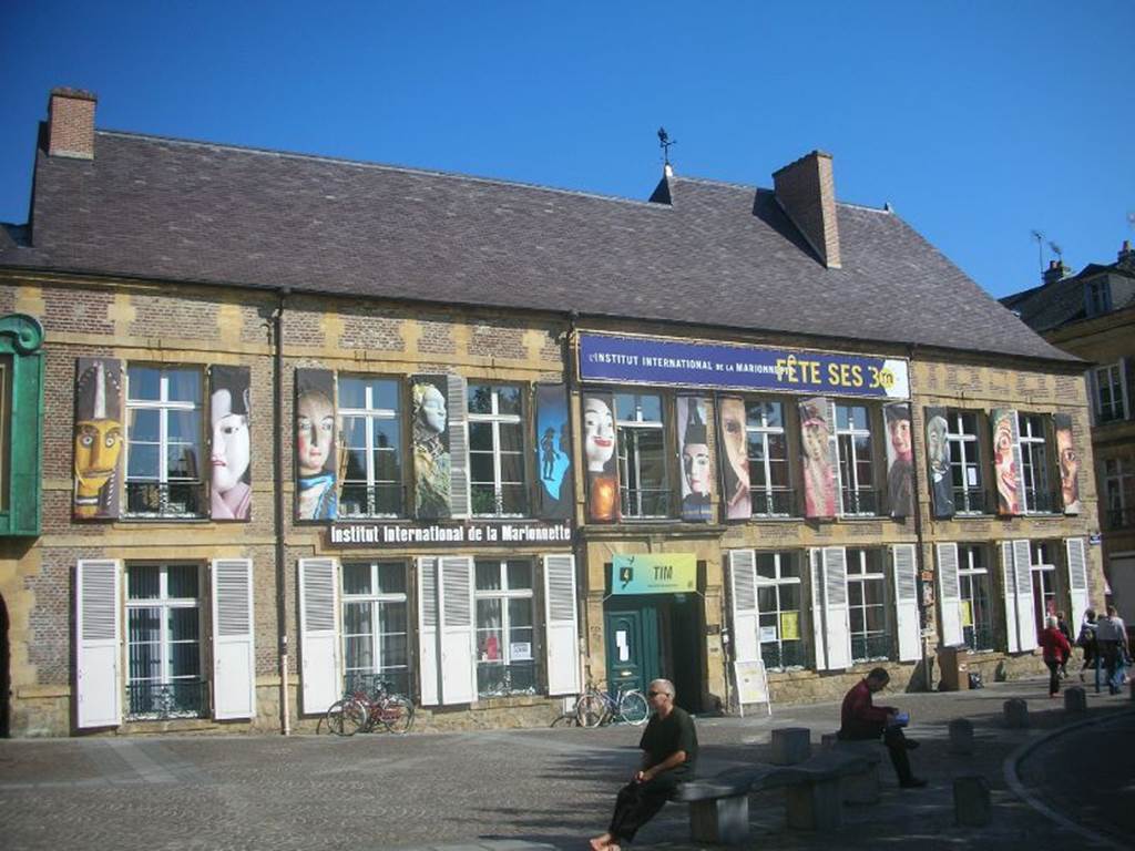 Institut International de la Marionnette  France Grand Est Ardennes Charleville-Mézières 08000