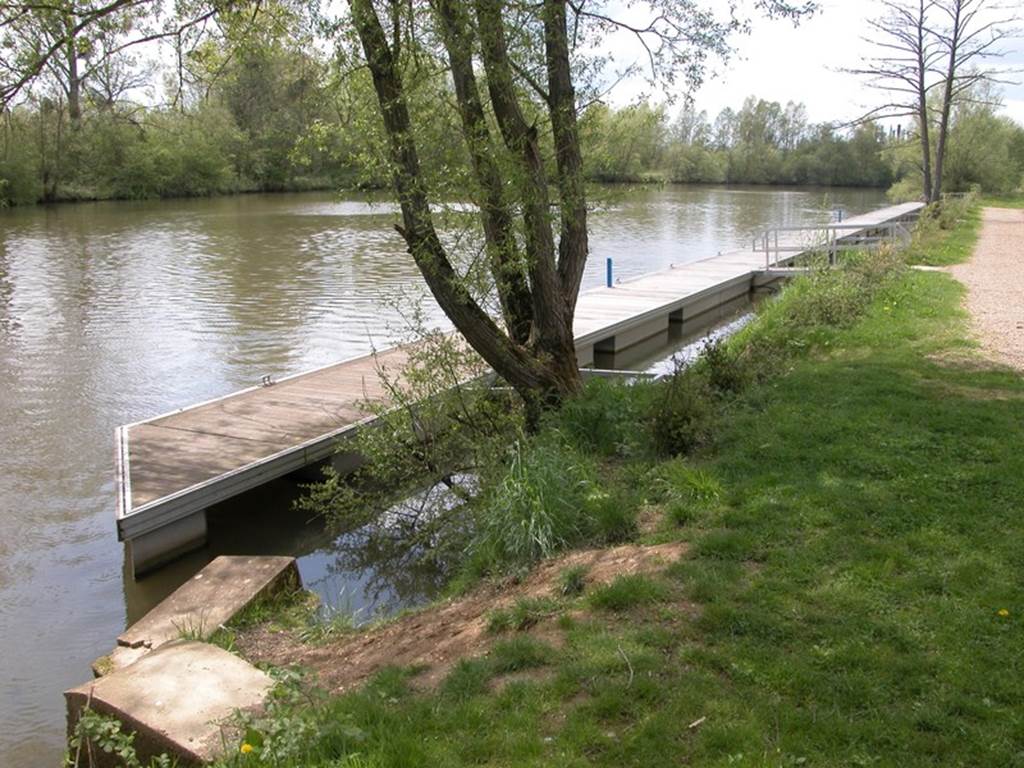 Halte Fluviale de Lumes